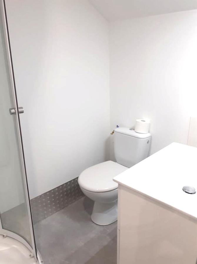 10 - Joli Neuf Avec Vue Sur Jardin Arboré, Parking Privatif Gratuit * Razac-sur-lʼIsle