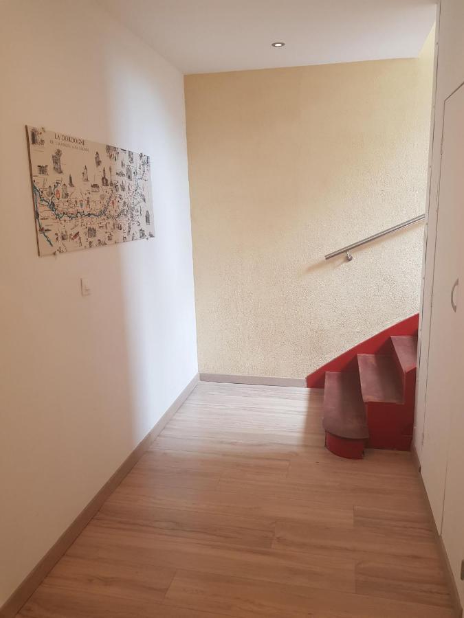 10 - Joli Neuf Avec Vue Sur Jardin Arboré, Parking Privatif Gratuit * Razac-sur-lʼIsle