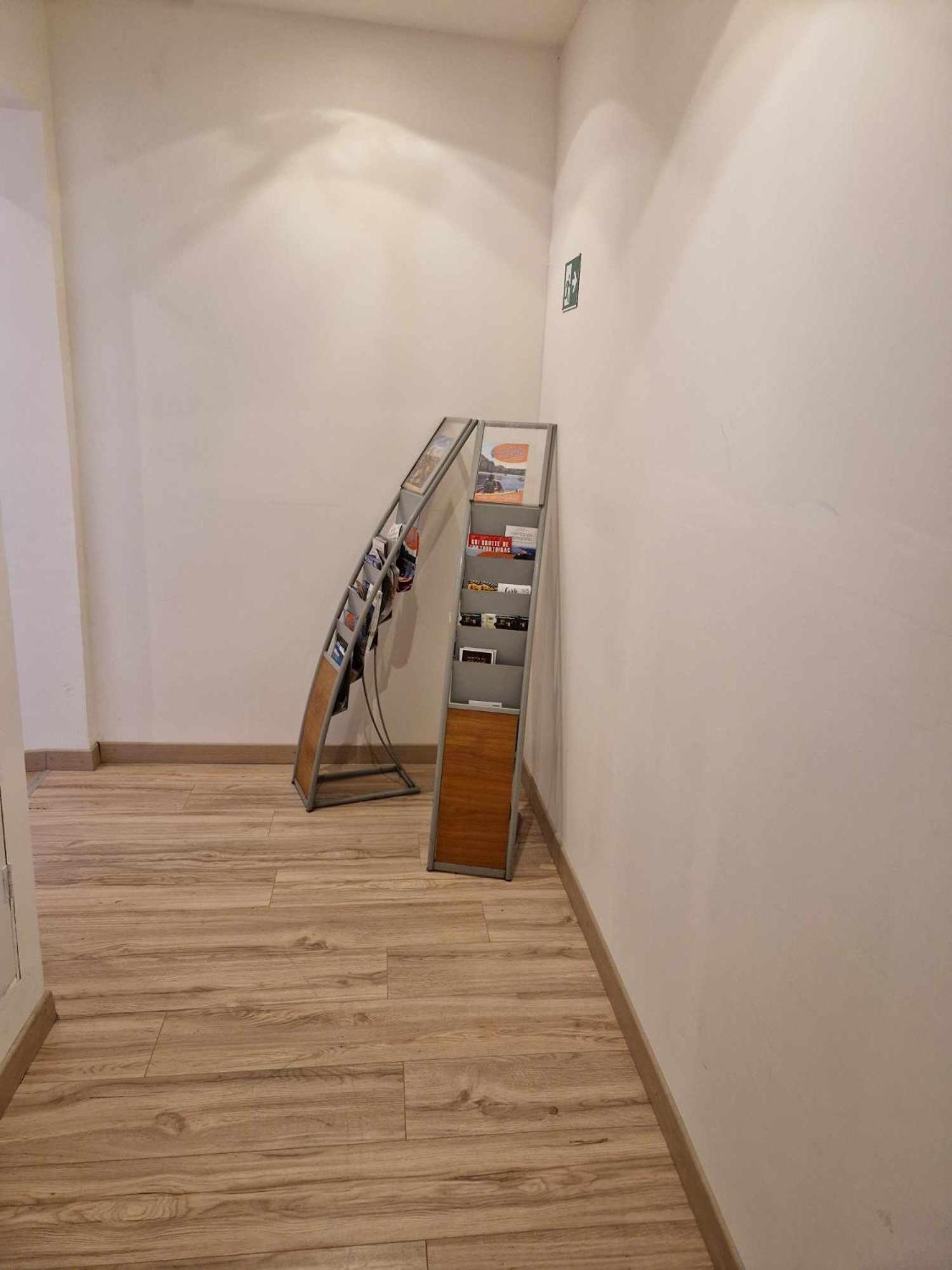 10 - Joli Neuf Avec Vue Sur Jardin Arboré, Parking Privatif Gratuit Appartement *
