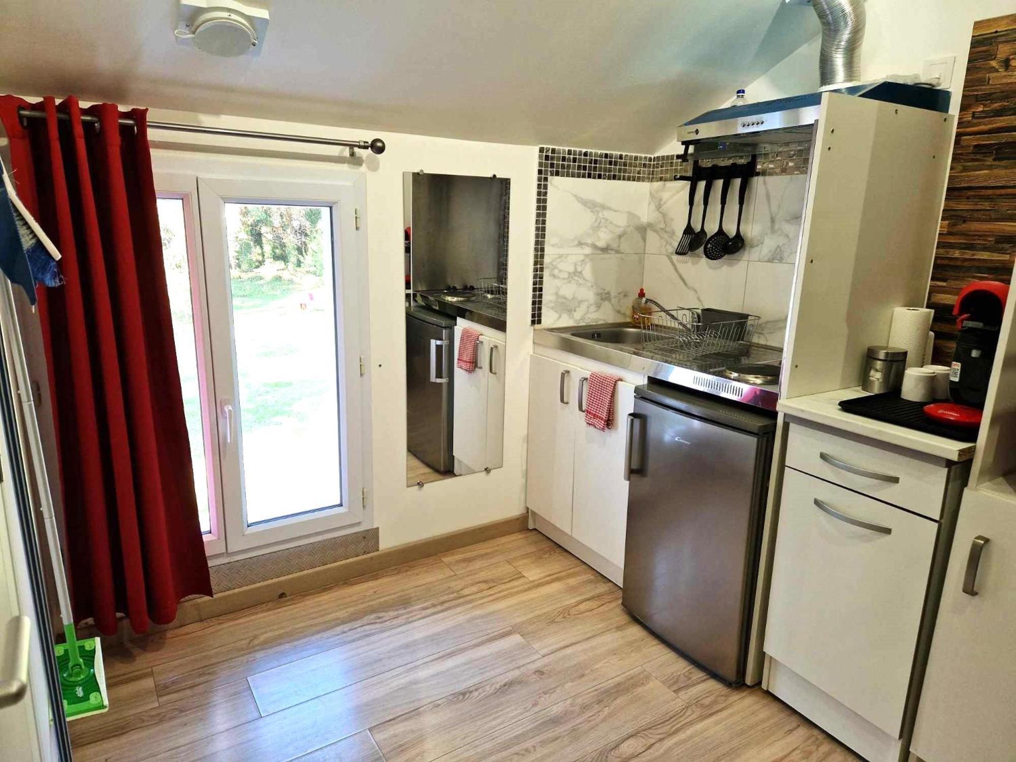 10 - Joli Neuf Avec Vue Sur Jardin Arboré, Parking Privatif Gratuit Appartement *